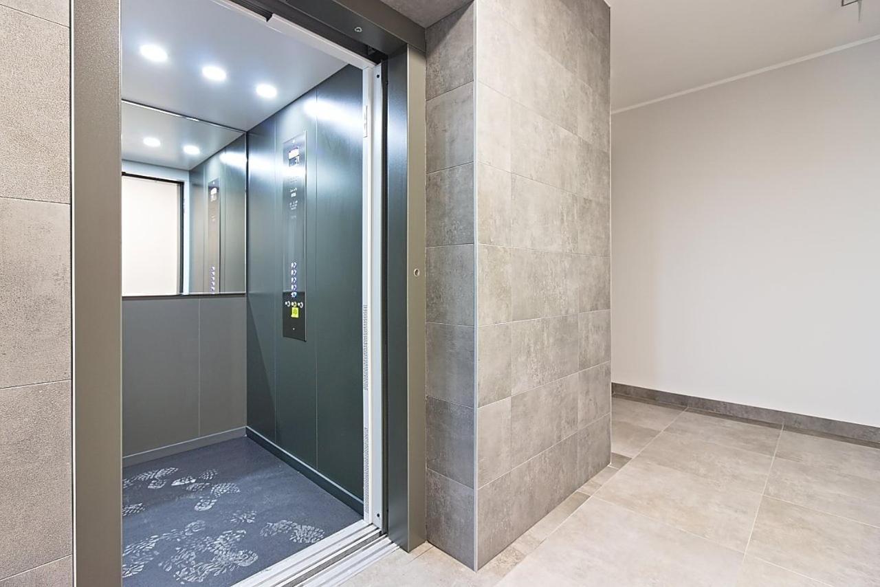 Varsovia Residence Apartament 20 Parking Ельблонг Екстер'єр фото